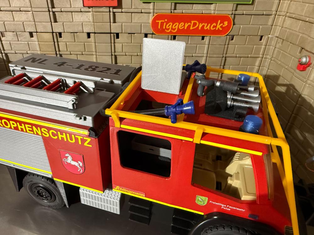 Bausatz Doppelkabine Unimog